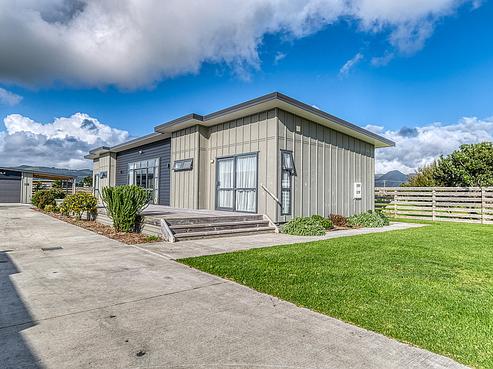21 Kokopu Street, Ahipara