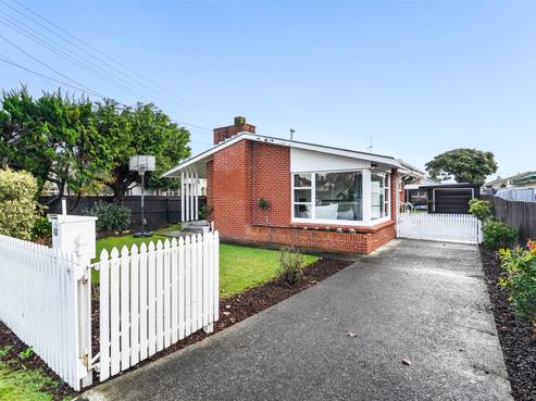 42 Storey Avenue, Forest Lake
