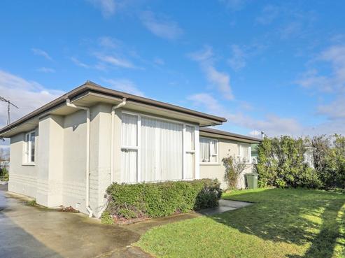 104 Derwent Crescent, Glengarry