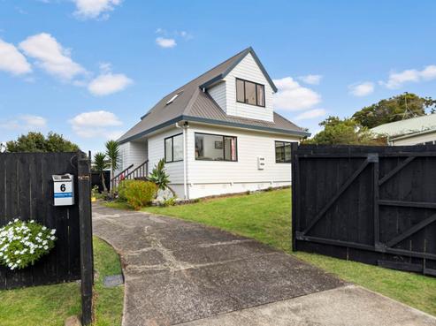 6 Clarion Place, Glendene
