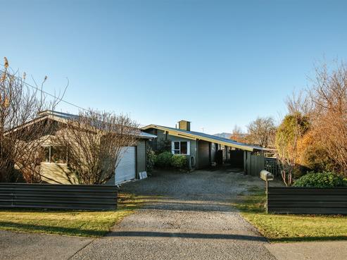 134 Lagoon Avenue, Albert Town