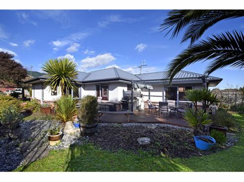 19 Covent Drive, Stoke