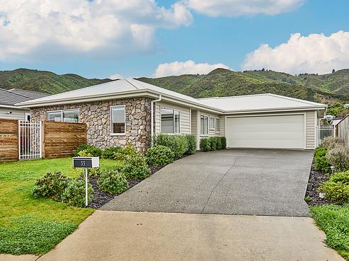 33 Henrietta Maxwell Grove, Wainuiomata