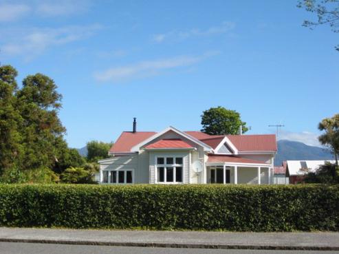 26 Brougham Street, Westport