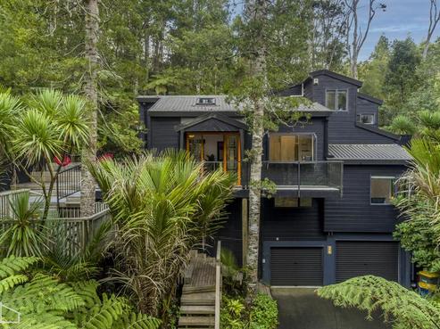 24 Valley Road, Titirangi