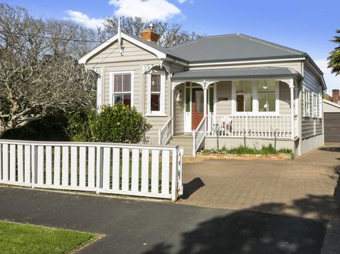 12 Vincent Road, Northcote Point