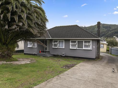 11 Main Road, Wainuiomata