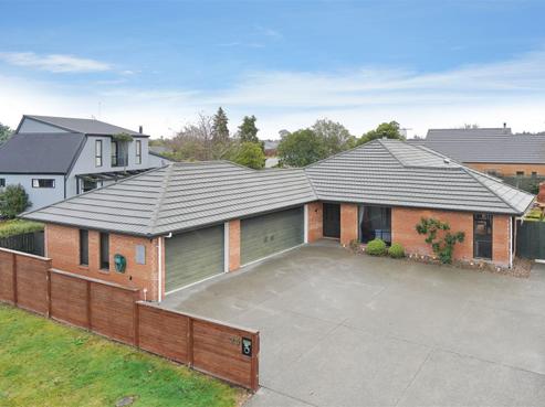 25 Bowie Drive, Woodend