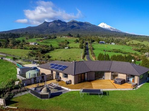 663 Upper Pitone Road, Oakura