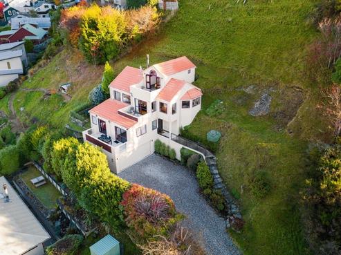 12 Greenstone Place, Fernhill/Sunshine Bay