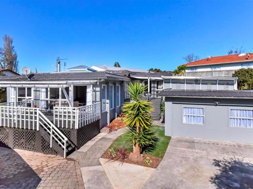 7 Phoenix Place, Papatoetoe
