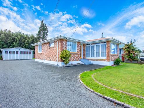 77 Sunset Road, Mangakakahi