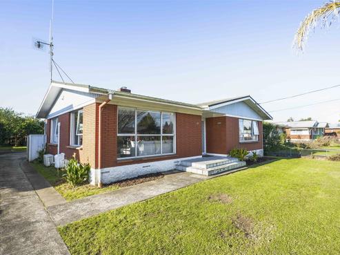 23 Chesterman Road, Riverlea