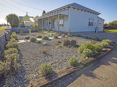 61 Queen Street, Westport
