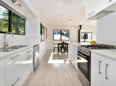 30B Elliston Crescent, Stanmore Bay