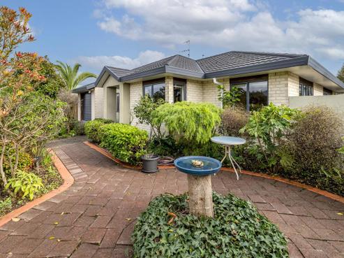 162 Guildford Drive, Paraparaumu Beach