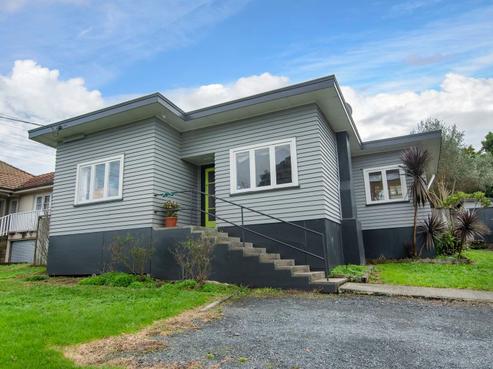 100 Station Road, Kamo