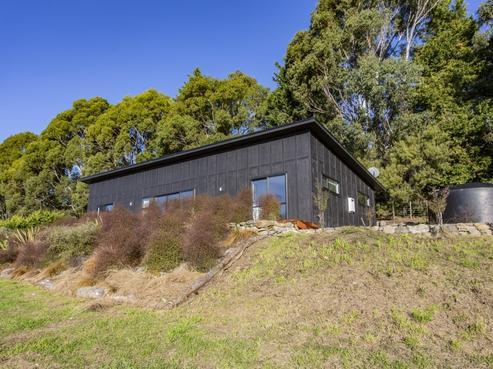 12 Valley Road, Greta Valley