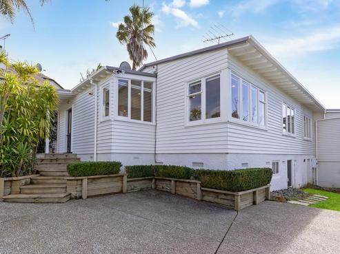 24 Kurahaupo Street, Orakei