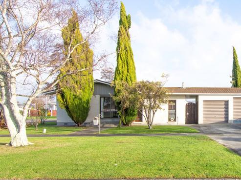 1 Dove Place, Westbrook
