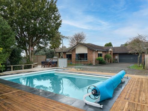 2/52 Henry Hill Road, Taupo