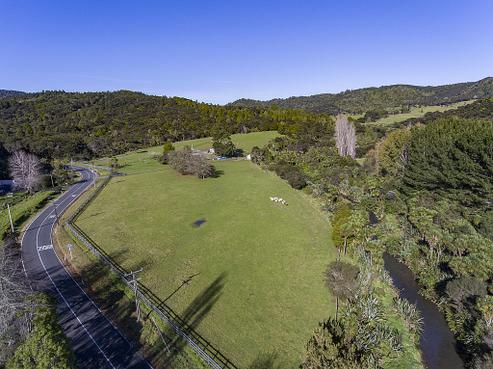 108 Te Henga Road, Waitakere