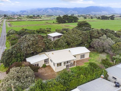 325 Te Horo Beach Road, Te Horo