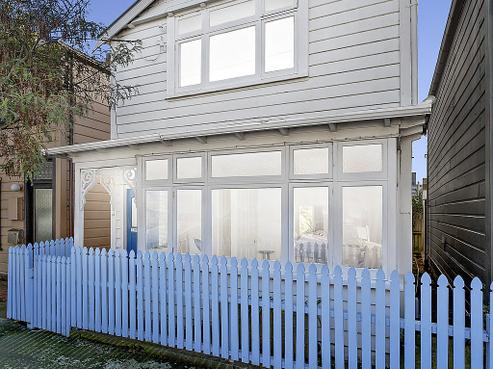 15 Green Street, Newtown