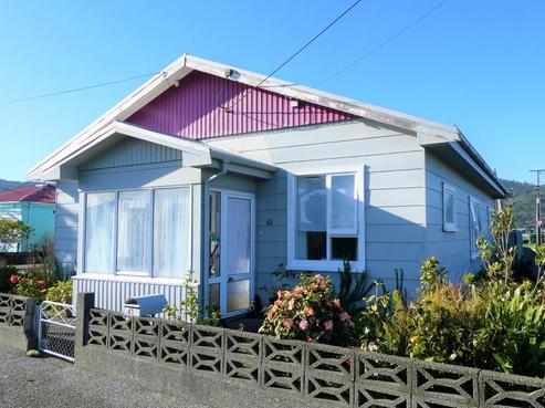 41 Blake Street, Blaketown