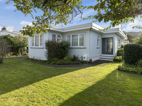 13 Foster Street, Taita