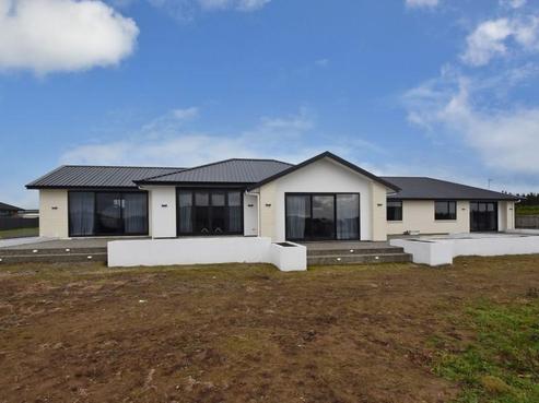 22 Majestic Chance, Tisbury
