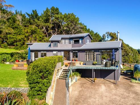 50 Trig Hill Road, Onetangi