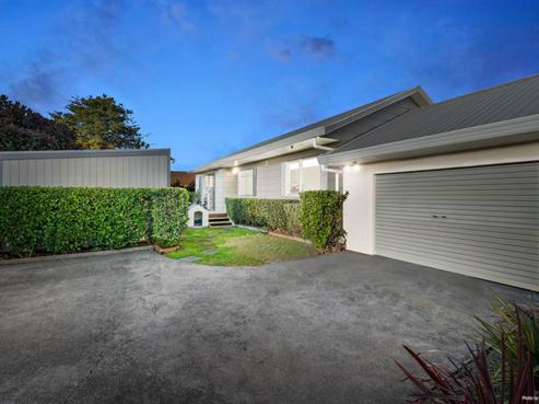 2/29 Hill Crescent, Papakura