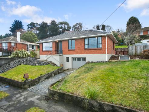 15 Waldron Crescent, Green Island