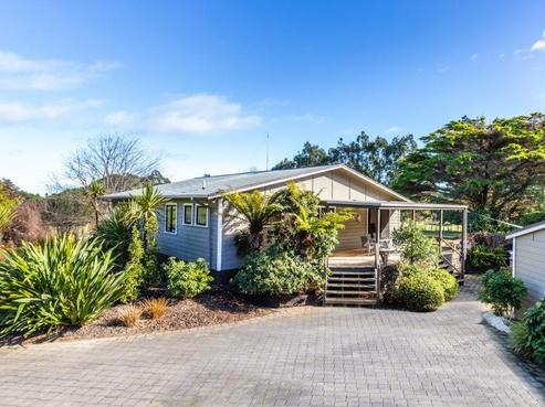 233 Caroline Drive, Maunganamu