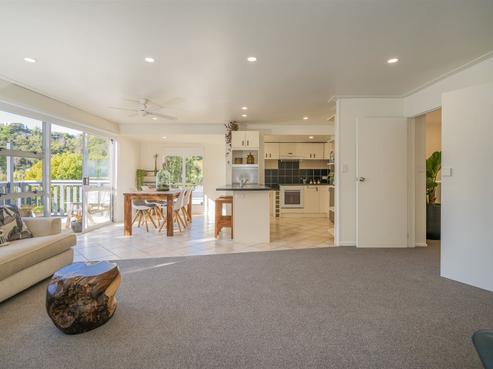 13 Windsor Drive, Tairua
