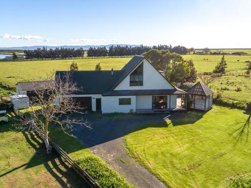 8 Crawford Drive, Thames