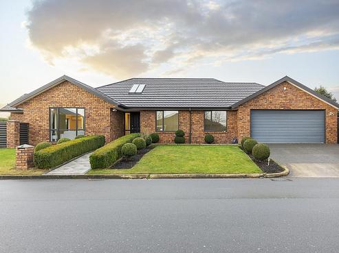 5 Baltic Place, Northwood