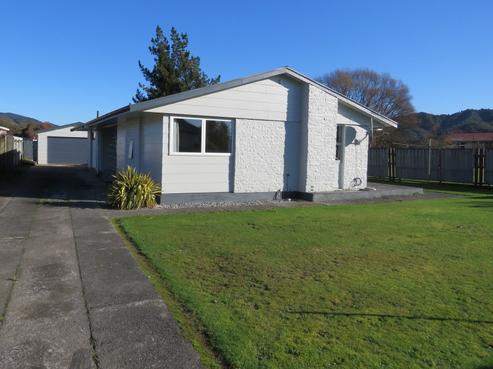 3 Conlon Street, Reefton