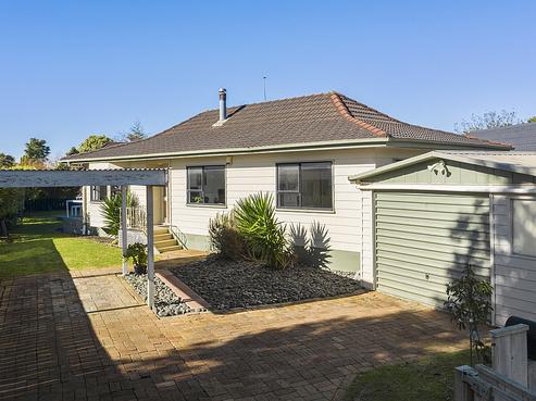 5 Redlands Grove, Swanson