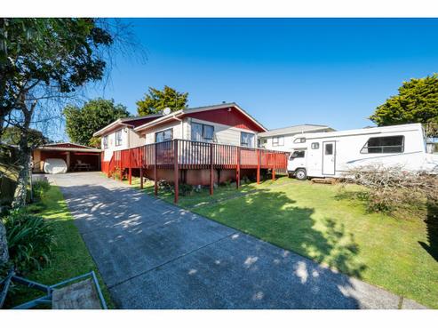 10 Scarlet Drive, Ranui