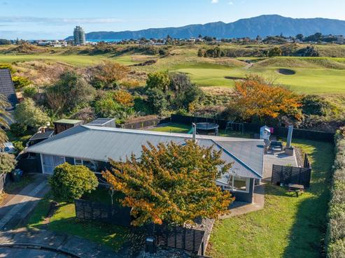 27 Callender Terrace, Paraparaumu Beach