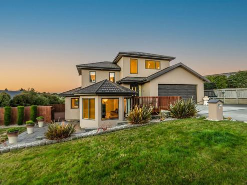 5 Dusky Crescent, Aotea