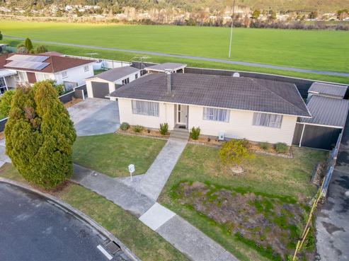 12 Kentucky Street, Totara Park