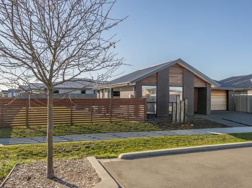 69 Tiritiri Moana Drive, Pegasus