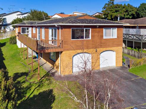 21 Petrel Place, Massey
