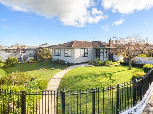36 Aspiring Avenue, Milson