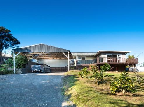 67 Waitakere Road, Waitakere