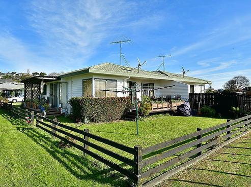 4/12 Miro Street, Helensville