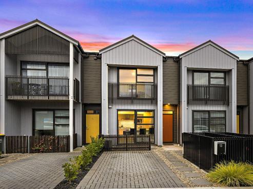 13 Wai Place, Massey